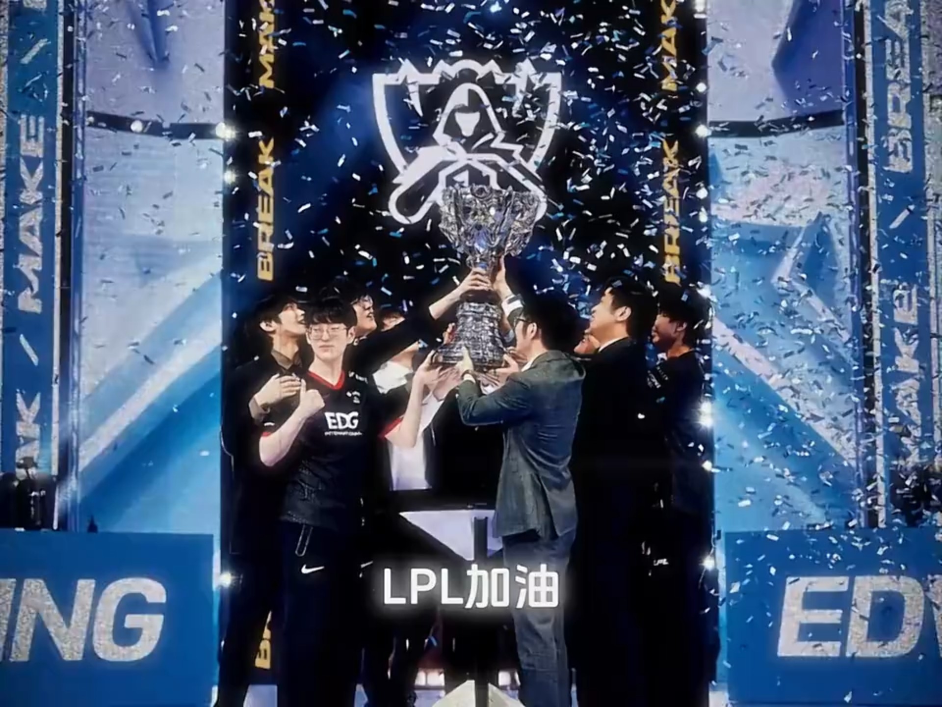 Faker爆冷击败中国队,赛况扑朔迷离引爆全场!的简单介绍 Faker爆冷击败中国队,赛况扑朔迷离引爆全场!的简单介绍